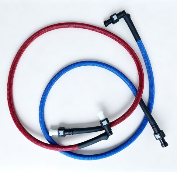 Durits de refroidissement dhuile tressées rouges et bleues avec raccords rapides noirs